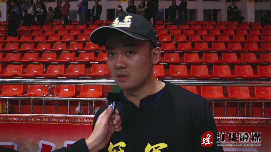 邓.jpg